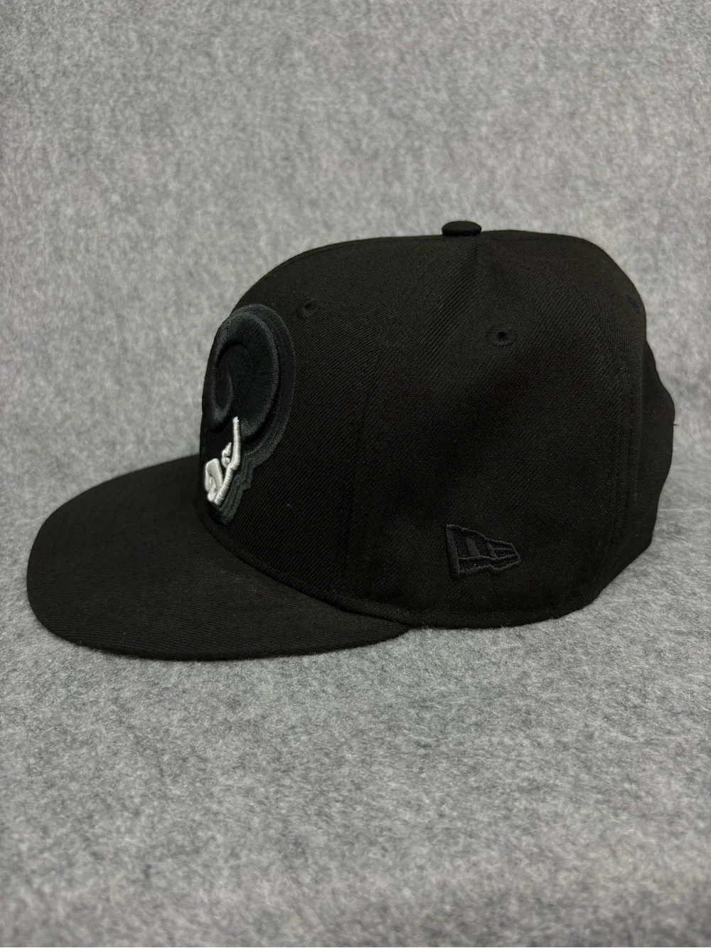 New Era 9FIFTY Los Angeles Rams Black Snapback Hat